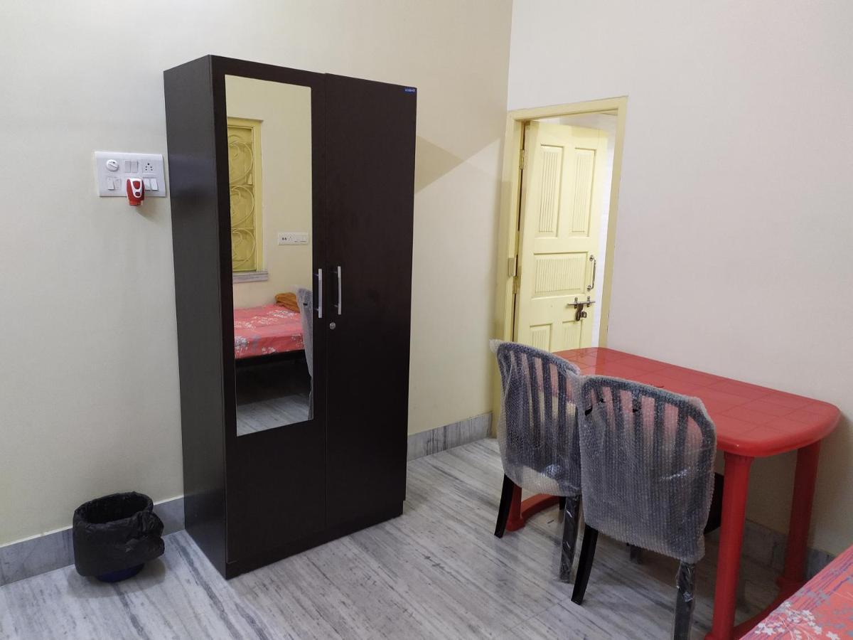 Chandannagore Guest House Калькутта Экстерьер фото
