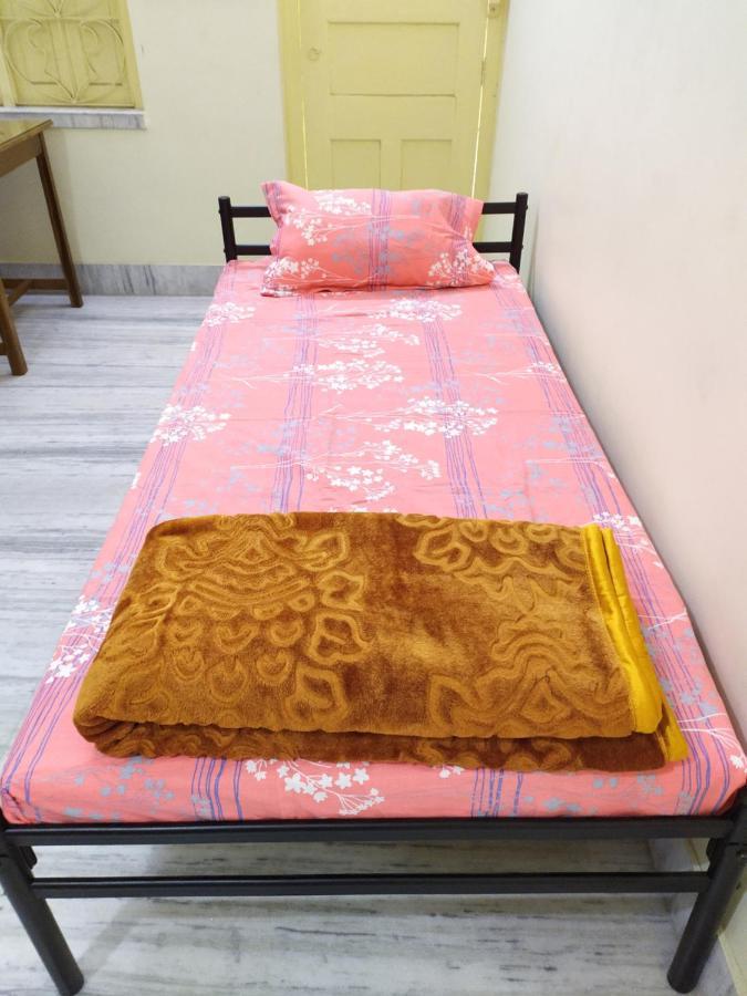 Chandannagore Guest House Калькутта Экстерьер фото